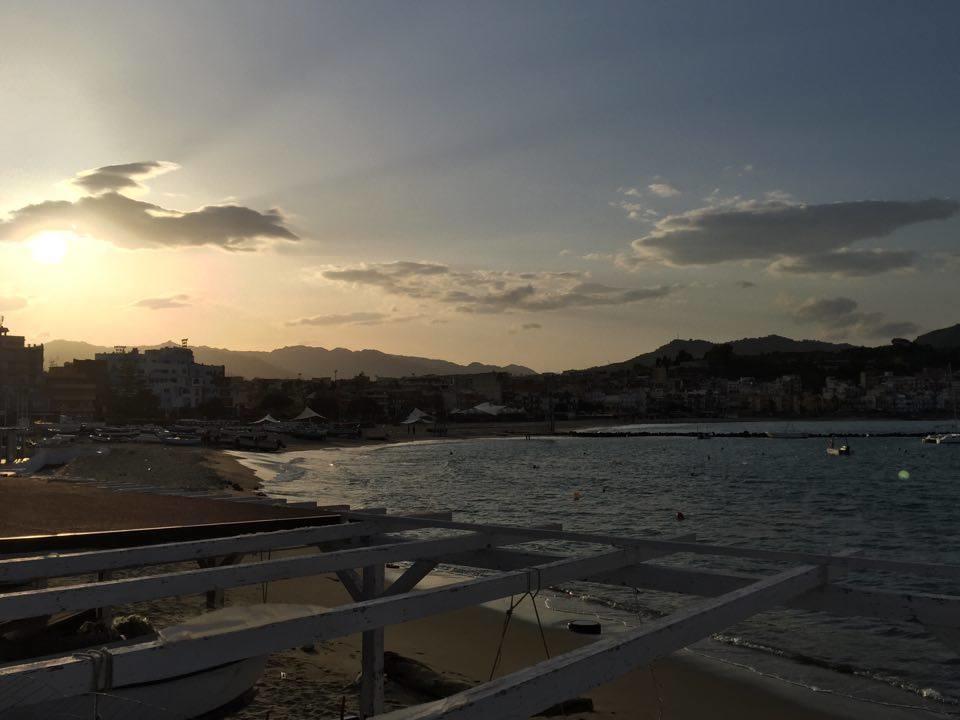 B&B La Casa Di Luigi Giardini Naxos Exteriör bild