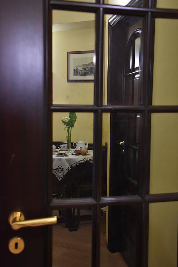 B&B La Casa Di Luigi Giardini Naxos Exteriör bild