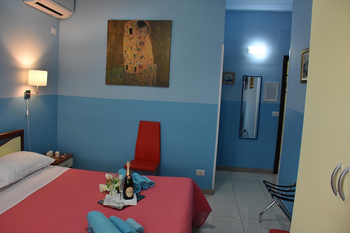 B&B La Casa Di Luigi Giardini Naxos Exteriör bild