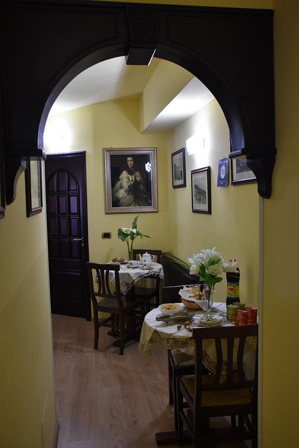 B&B La Casa Di Luigi Giardini Naxos Exteriör bild