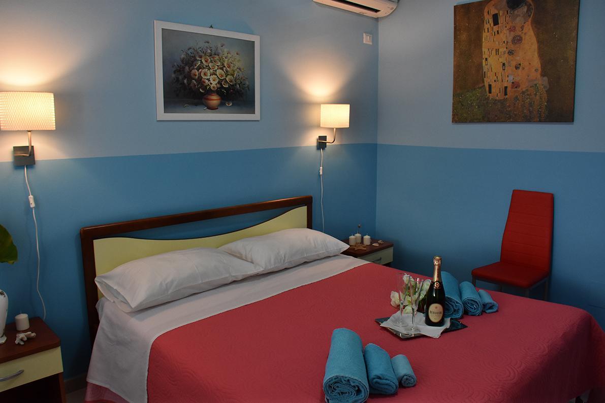 B&B La Casa Di Luigi Giardini Naxos Exteriör bild