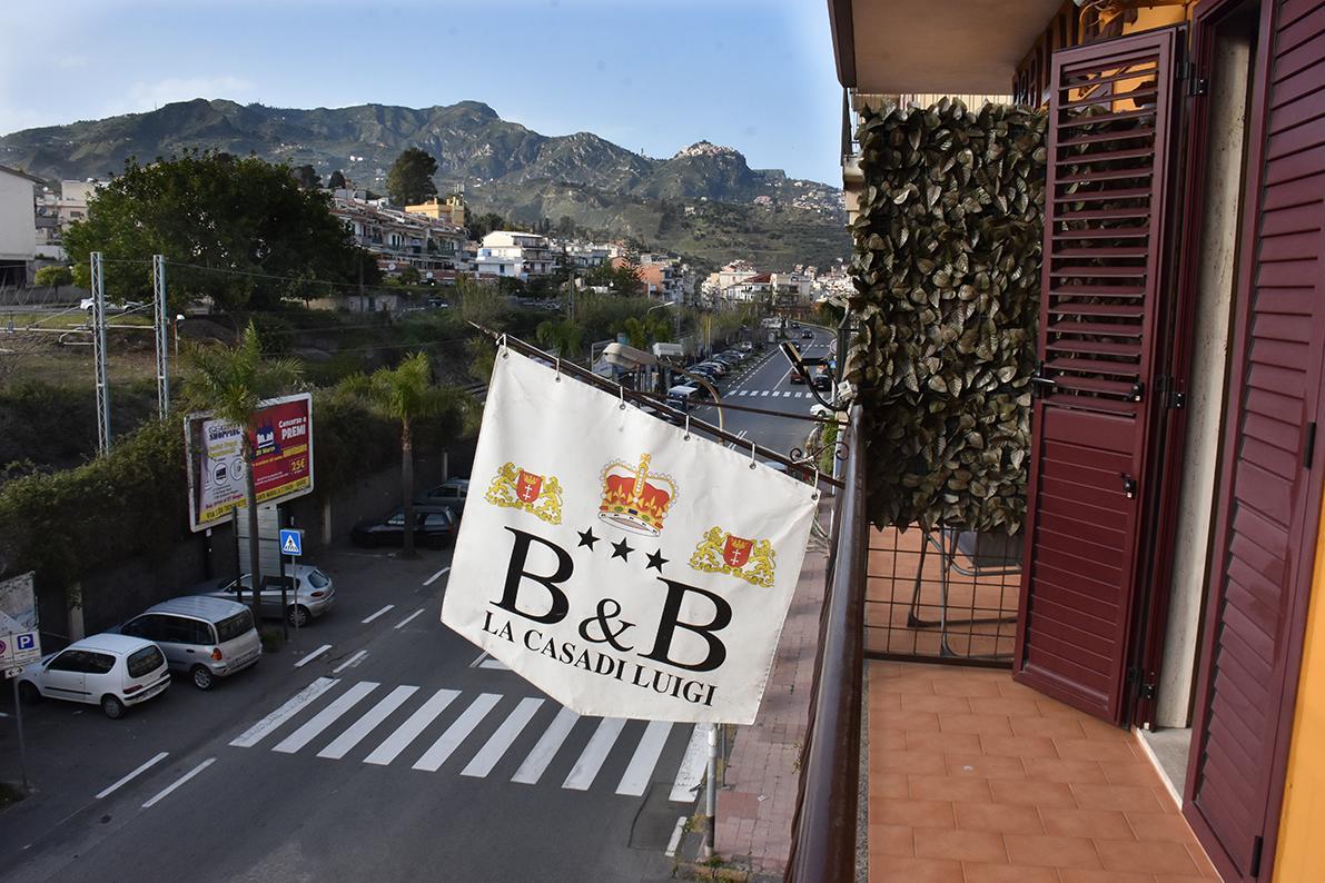 B&B La Casa Di Luigi Giardini Naxos Exteriör bild